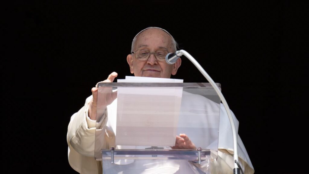Pope Francis with some special visitors at the general audience, Dec. 21, 2022 | Vatican Media