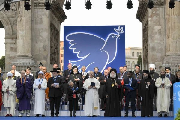 Pope Leo and other religious leaders lit candles to symbolize their shared prayer and renewed commitment to engage in interfaith dialogue. Credit: Vatican Media