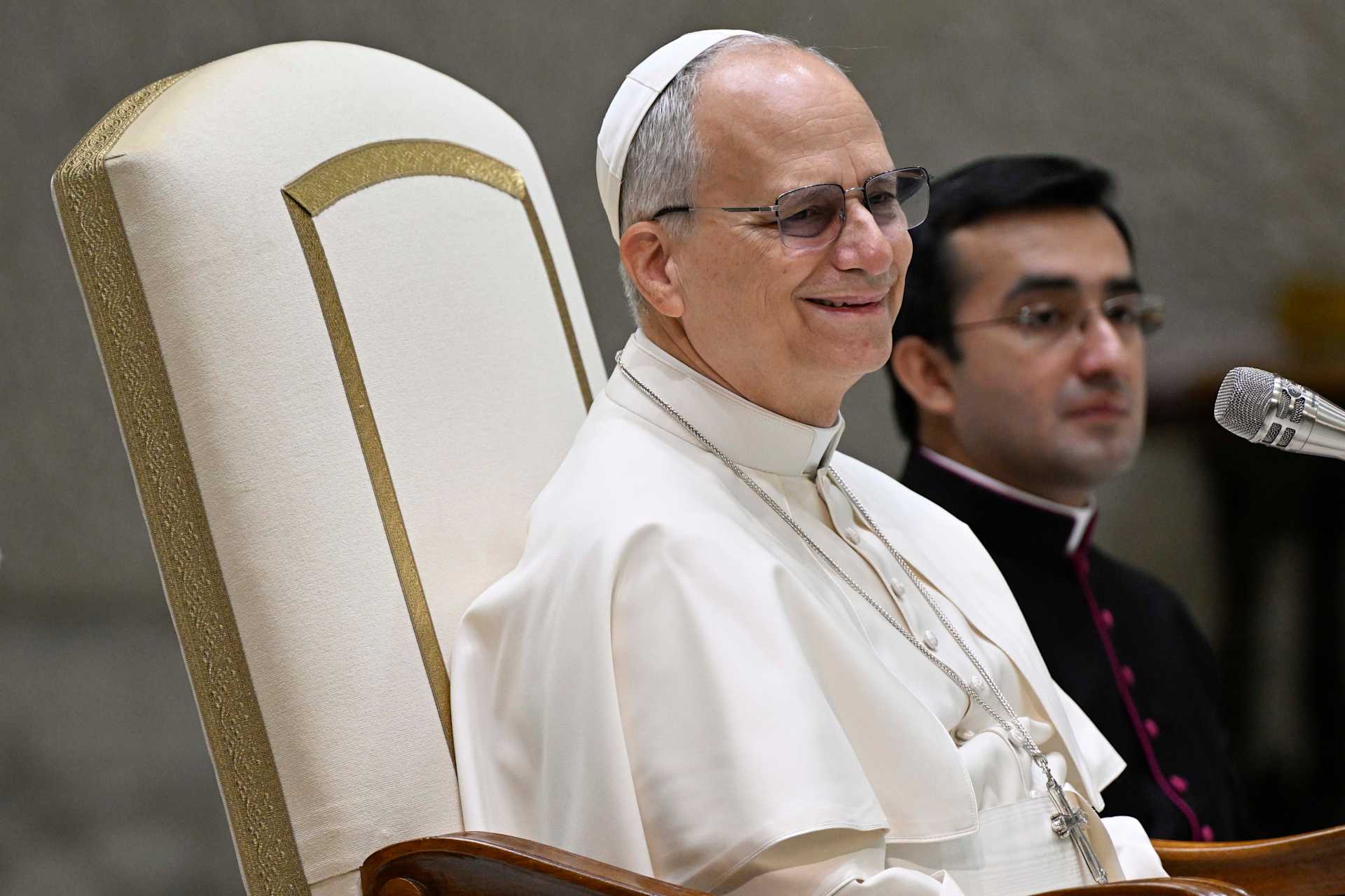 Pope Leo XIV Reaffirms Vatican II Before Cardinals’ Meeting