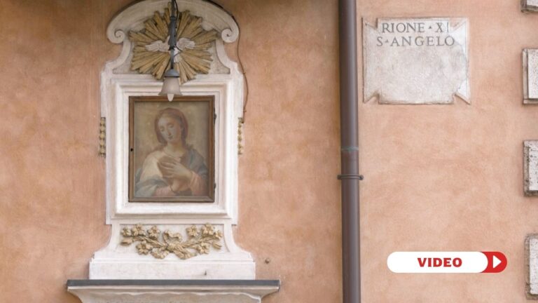 Marian image in the streets of Rome. Credit: EWTN Vatican