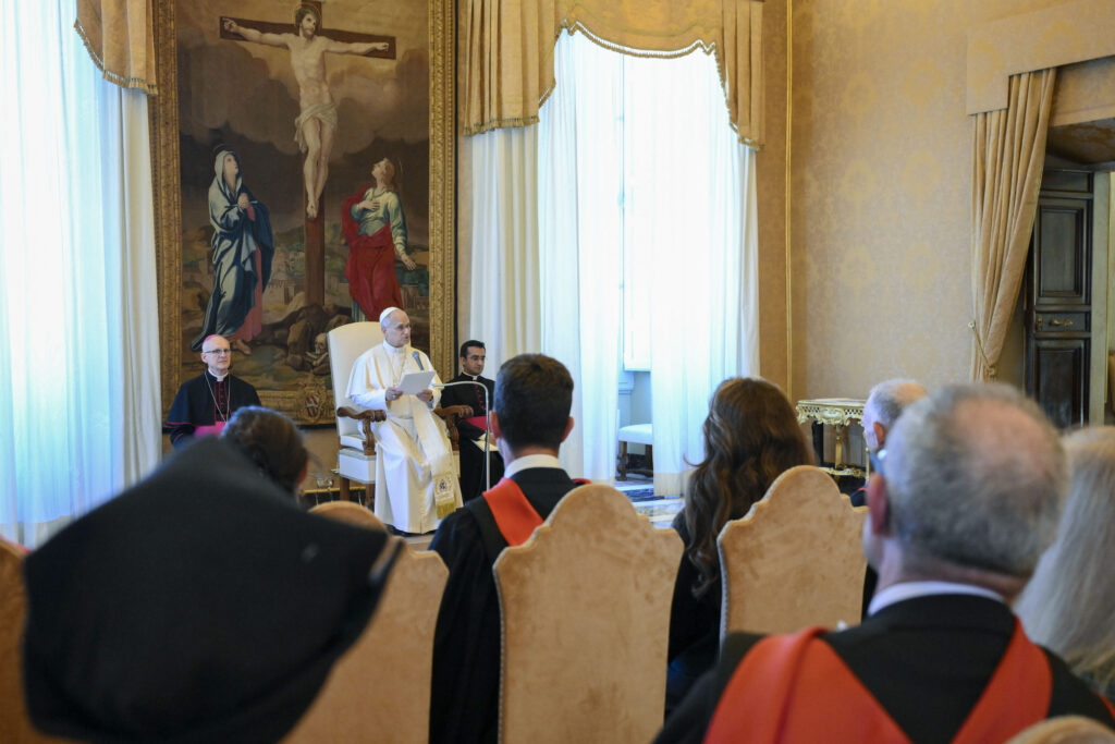 Pope Leo XIV addresses a delegation of pilgrims from Oriel College, Oxford, at the Vatican on Sept. 4, 2026. | Credit: Vatican Media