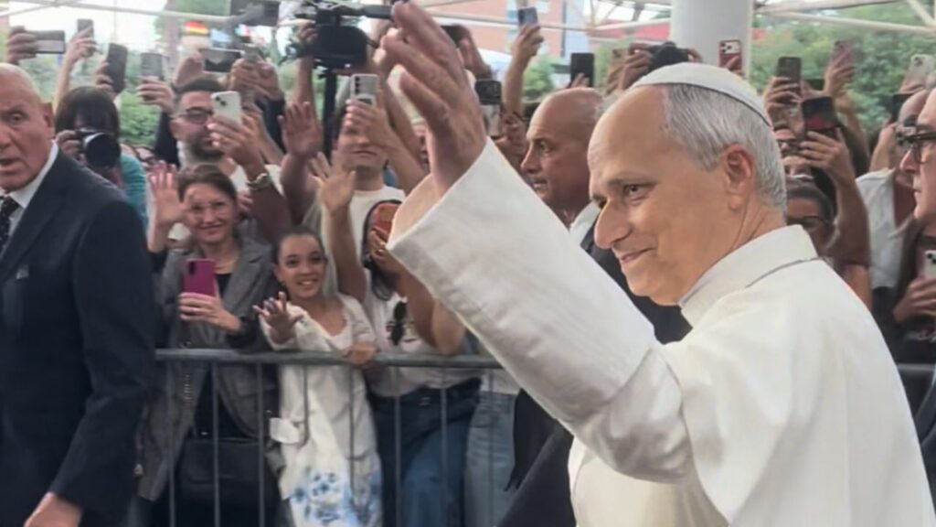Pope Leo XIV waves as he leaves Gemelli Hospital on Oct. 17, 2026. | Credit: Veronica Giacometti/EWTN News